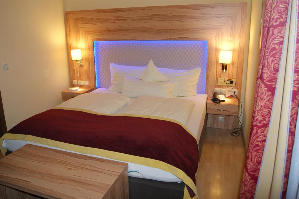 Kurhotel Kaiser Trajan Bad Gögging Chambre photo